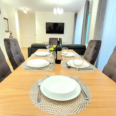 Golden By Triapart Danzica