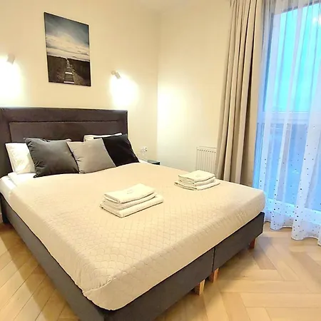 Golden By Triapart Apartment *