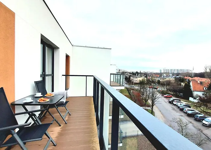 Golden By Triapart *